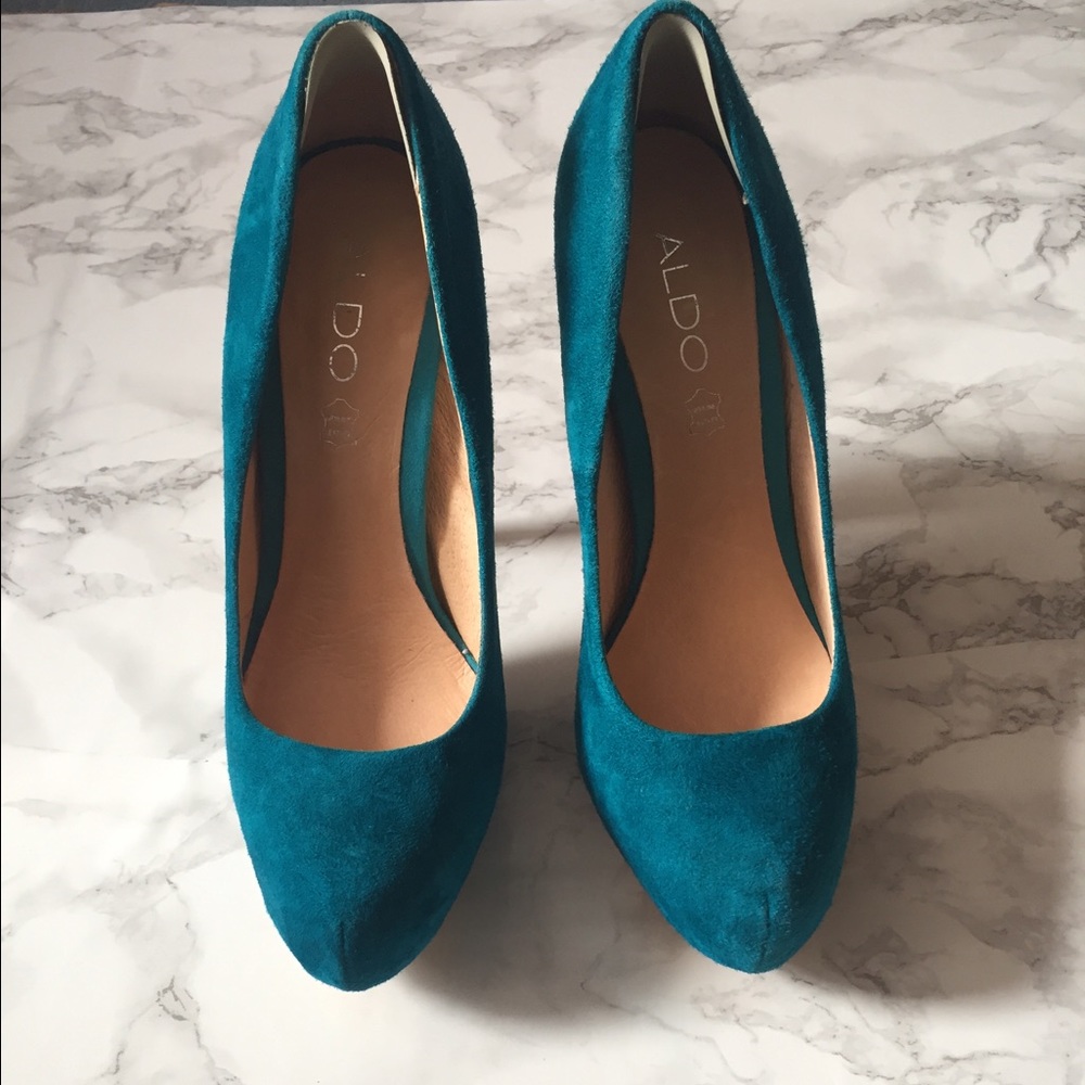 Aldo Turquoise Suede Pumps